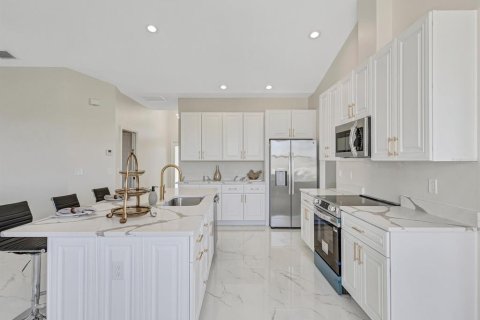 Villa ou maison à vendre à Palmetto, Floride: 4 chambres, 200.76 m2 № 2419706 - photo 12