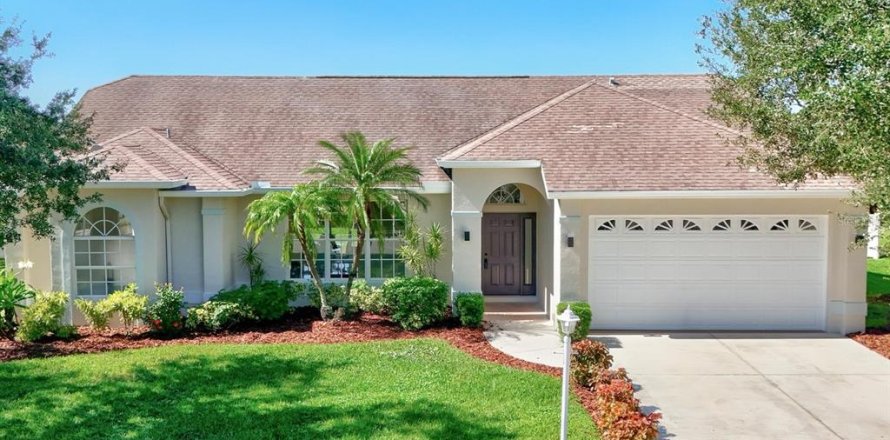 Villa ou maison à Palmetto, Floride 4 chambres, 200.76 m2 № 2419706