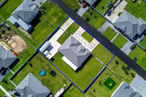 House in Homestead, Florida 5 bedrooms, 263.66 sq.m. № 1979893 - photo 7