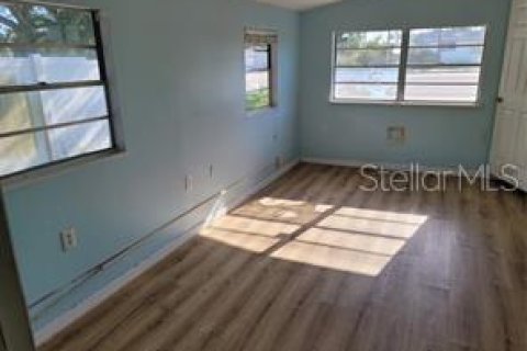 Commercial property in Englewood, Florida 71.35 sq.m. № 2098812 - photo 8