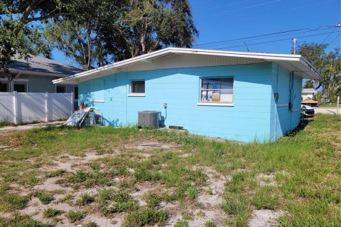 Commercial property in Englewood, Florida 71.35 sq.m. № 2098812 - photo 2