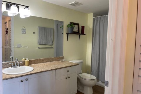 Condo in Miami, Florida, 1 bedroom № 1960410 - photo 5