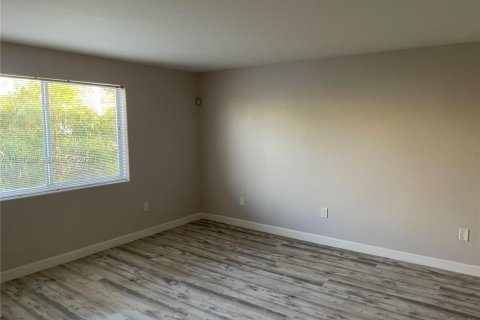 Copropriété à louer à Miami, Floride: 1 chambre, 58.53 m2 № 2042239 - photo 3