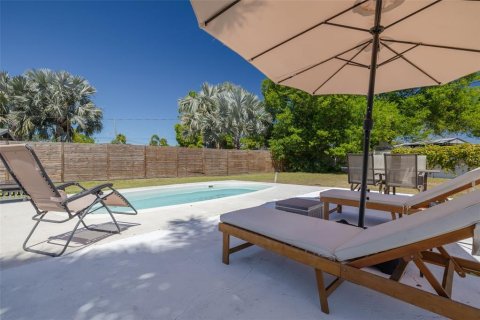House in Saint Petersburg, Florida 2 bedrooms, 114.73 sq.m. № 1598168 - photo 15