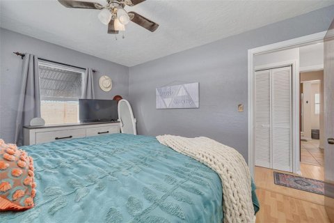 House in Saint Petersburg, Florida 2 bedrooms, 114.73 sq.m. № 1598168 - photo 19