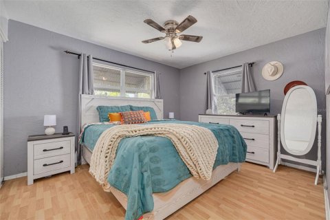 House in Saint Petersburg, Florida 2 bedrooms, 114.73 sq.m. № 1598168 - photo 17