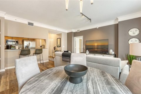 Condo in Sarasota, Florida, 2 bedrooms  № 1843444 - photo 8