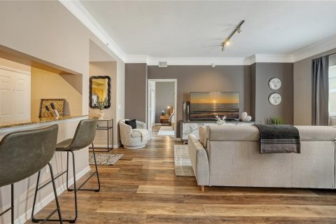 Condo in Sarasota, Florida, 2 bedrooms  № 1843444 - photo 10