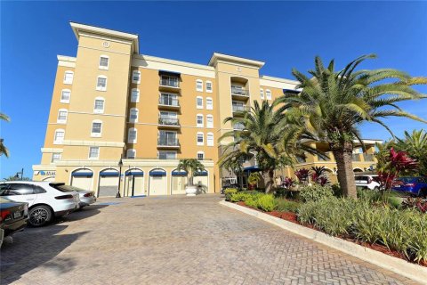 Condo in Sarasota, Florida, 2 bedrooms  № 1843444 - photo 24