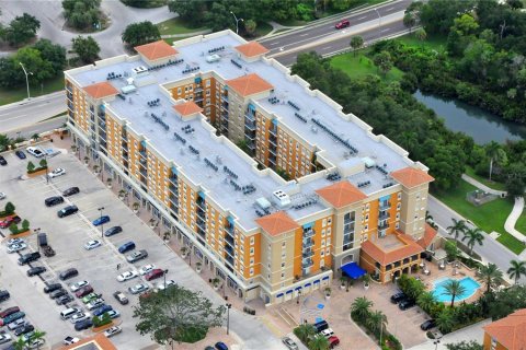 Condo in Sarasota, Florida, 2 bedrooms  № 1843444 - photo 23