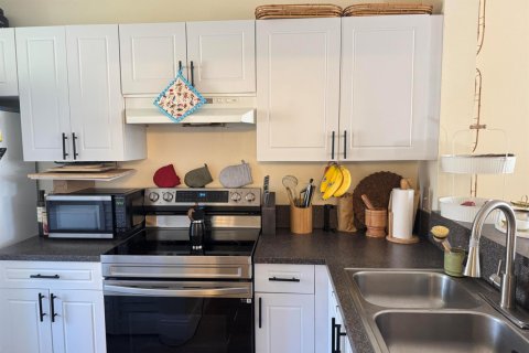 Condominio en alquiler en West Palm Beach, Florida, 2 dormitorios, 88.63 m2 № 2087840 - foto 2