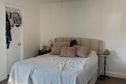 Condominio en alquiler en West Palm Beach, Florida, 2 dormitorios, 88.63 m2 № 2087840 - foto 12