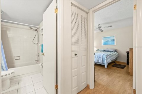 Купить кондоминиум в Гудзон, Флорида 9 комнат, 102.47м2, № 1813453 - фото 10