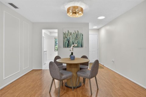 Condo in Sarasota, Florida, 2 bedrooms  № 1827232 - photo 9