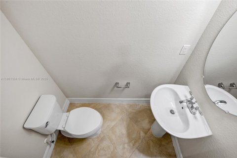 Casa en venta en Oakland Park, Florida, 3 dormitorios, 162.95 m2 № 1961185 - foto 6