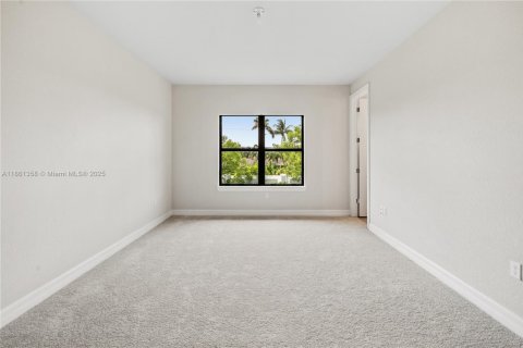 Casa en venta en Oakland Park, Florida, 3 dormitorios, 162.95 m2 № 1961185 - foto 15