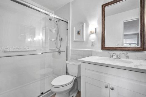 Купить кондоминиум в Форт-Лодердейл, Флорида 2 спальни, 92.9м2, № 2019577 - фото 19