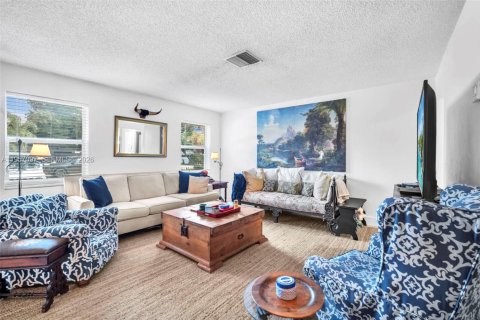 Купить кондоминиум в Форт-Лодердейл, Флорида 2 спальни, 92.9м2, № 2019577 - фото 6