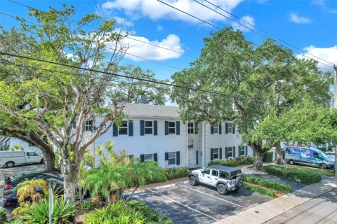 Купить кондоминиум в Форт-Лодердейл, Флорида 2 спальни, 92.9м2, № 2019577 - фото 3