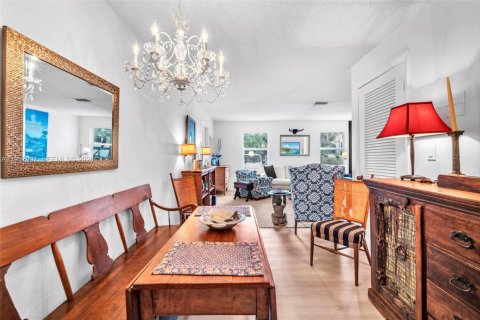 Купить кондоминиум в Форт-Лодердейл, Флорида 2 спальни, 92.9м2, № 2019577 - фото 10