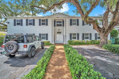 Купить кондоминиум в Форт-Лодердейл, Флорида 2 спальни, 92.9м2, № 2019577 - фото 2