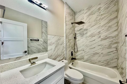 Apartamento en alquiler en Palm Coast, Florida, 3 dormitorios, 111.48 m2 № 1834874 - foto 12