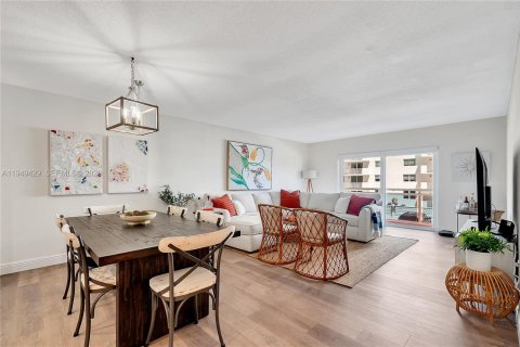 Condo à Hollywood, Floride, 2 chambres № 2005176