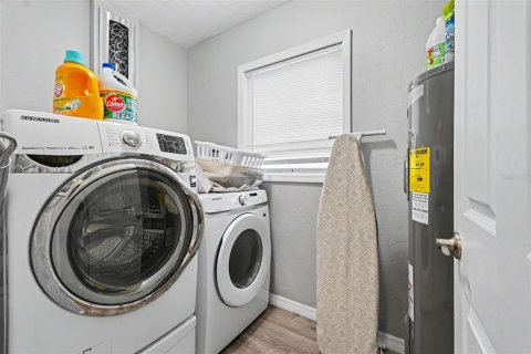 Купить виллу или дом в Венеция, Флорида 6 комнат, 119.57м2, № 2235608 - фото 12