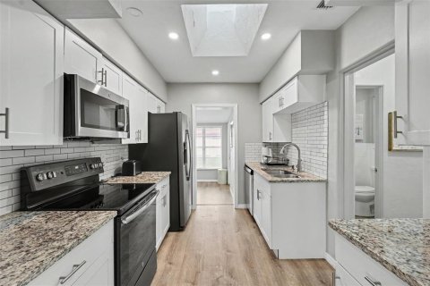 Купить виллу или дом в Венеция, Флорида 6 комнат, 119.57м2, № 2235608 - фото 6