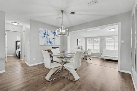 Купить виллу или дом в Венеция, Флорида 6 комнат, 119.57м2, № 2235608 - фото 4
