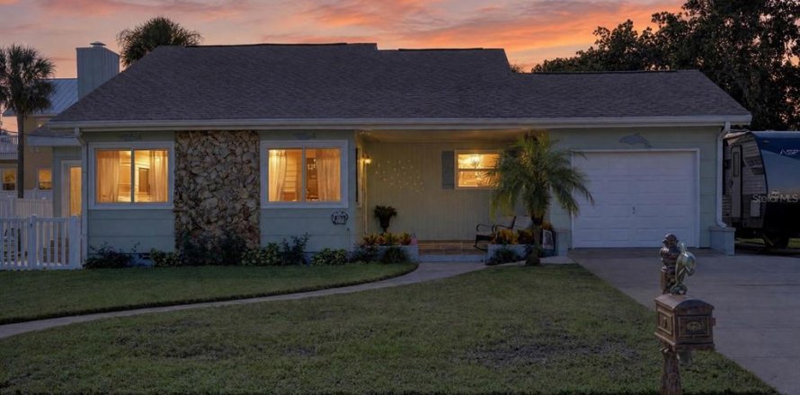 Villa ou maison à Holly Hill, Floride 4 chambres, 250.74 m2 № 2415450