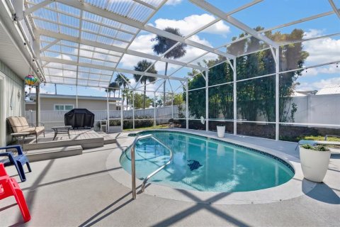 Villa ou maison à vendre à Holly Hill, Floride: 4 chambres, 250.74 m2 № 2415450 - photo 3