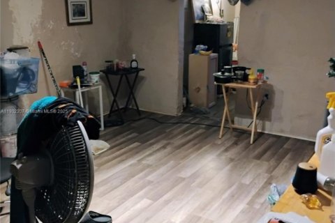 Immobilier commercial à vendre à Miami, Floride: 135.27 m2 № 1953761 - photo 4