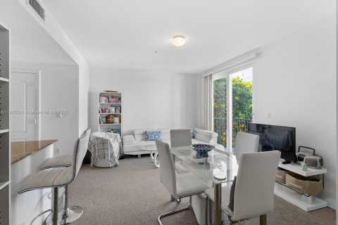 Снять в аренду кондоминиум в Майами, Флорида 1 спальня, 64.57м2, № 1963730 - фото 8