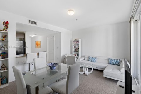 Снять в аренду кондоминиум в Майами, Флорида 1 спальня, 64.57м2, № 1963730 - фото 9