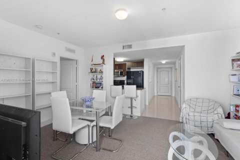 Снять в аренду кондоминиум в Майами, Флорида 1 спальня, 64.57м2, № 1963730 - фото 11