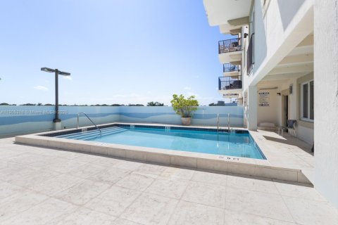 Снять в аренду кондоминиум в Майами, Флорида 1 спальня, 64.57м2, № 1963730 - фото 26