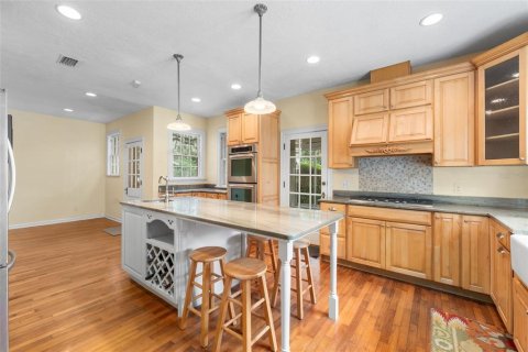 House in Gainesville, Florida 3 bedrooms, 197.6 sq.m. № 2202766 - photo 10