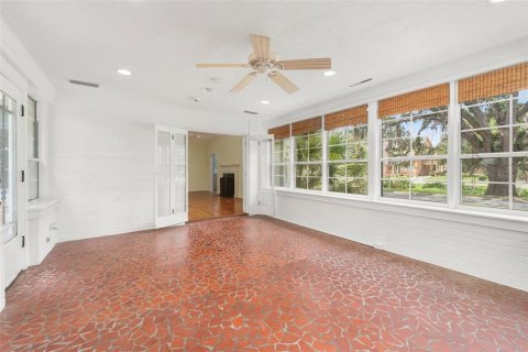 House in Gainesville, Florida 3 bedrooms, 197.6 sq.m. № 2202766 - photo 20