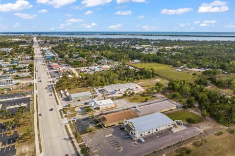 Commercial property in Englewood, Florida 92.9 sq.m. № 1744278 - photo 5