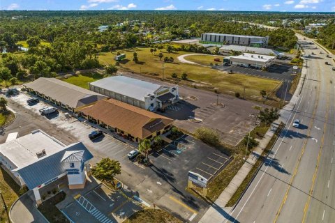 Commercial property in Englewood, Florida 92.9 sq.m. № 1744278 - photo 8