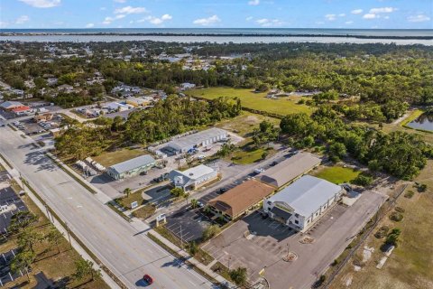 Commercial property in Englewood, Florida 92.9 sq.m. № 1744278 - photo 11