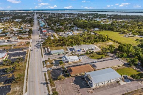 Commercial property in Englewood, Florida 92.9 sq.m. № 1744278 - photo 12