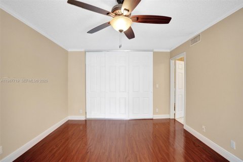 Купить кондоминиум в Плантация, Флорида 7 комнат, 104.05м2, № 2030405 - фото 22