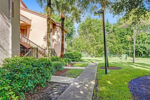 Купить кондоминиум в Плантация, Флорида 7 комнат, 104.05м2, № 2030405 - фото 6