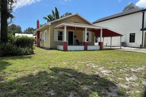 House in Tampa, Florida 3 bedrooms, 98.66 sq.m. № 2308992