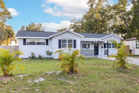 Casa en Apopka, Florida 3 dormitorios, 116.13 m2 № 2120357