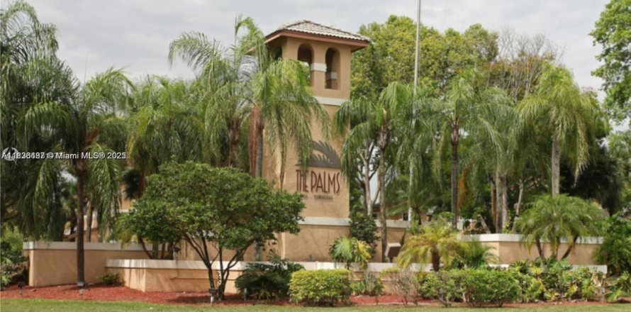 Condominio en Pembroke Pines, Florida, 2 dormitorios  № 1820305