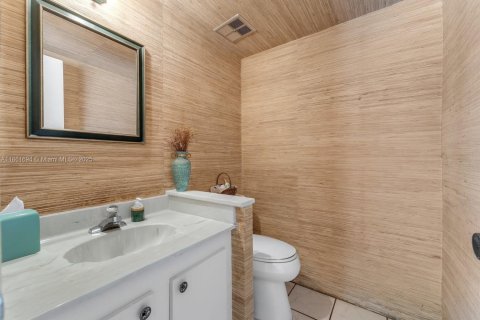 Adosado en venta en Miami, Florida, 3 dormitorios, 156.08 m2 № 1890603 - foto 12