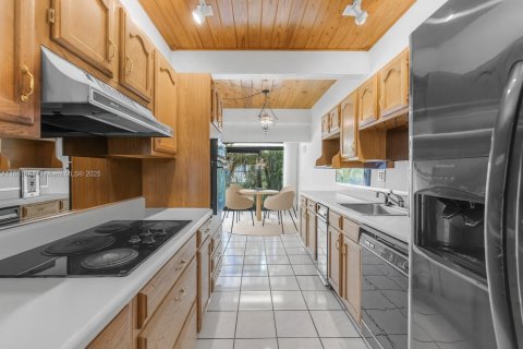 Adosado en venta en Miami, Florida, 3 dormitorios, 156.08 m2 № 1890603 - foto 8
